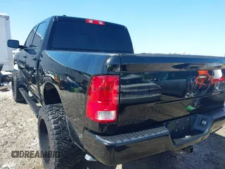2019 Ram 1500 Tradesman z VIN 1C6RR7KG9KS709945, wystawiony jako IAAI lot #42134420 z przebiegiem 69 846 mil mil oraz . Historia ofert i sprzedaży dostępna na DreamBid. Obrazek 3.
