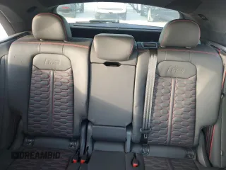 2024 Audi RS Q8 z VIN WU1ARBF11RD000488, wystawiony jako Copart lot #74937104 z przebiegiem Nie podano mil oraz Nie do naprawy • Non repairable. Historia ofert i sprzedaży dostępna na DreamBid. Obrazek 10.
