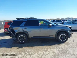 2024 Nissan Pathfinder SV with VIN 5N1DR3BD9RC231480, listed as a IAAI auction lot 41054199 with 7,380 mi miles. Bid and sale history available at carsss.com. Image 14.