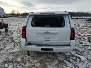 2019 Chevrolet Suburban Premier with VIN 1GNSKJKC6KR336564, listed as a Copart auction lot 84192464 with 44,581 mi miles and Salvage Title. Bid and sale history available at DreamBid. Image 6.