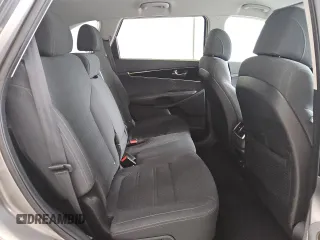 2017 Kia Sorento LX z VIN 5XYPGDA36HG284069, wystawiony jako Copart lot #56899345 z przebiegiem 106 724 mil mil oraz Czysty tytuł • Clean title. Historia ofert i sprzedaży dostępna na DreamBid. Obrazek 11.