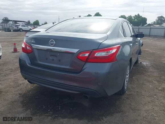 2016 Nissan Altima 2.5 SL with VIN 1N4AL3AP4GC199187, listed as a IAAI auction lot 42050610 with 205,174 mi miles. Bid and sale history available at carsss.com. Image 4.