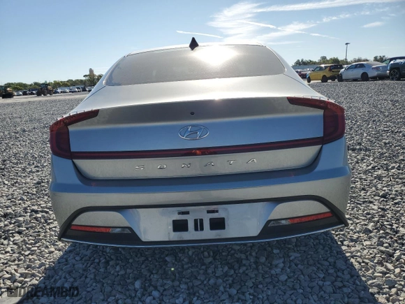 2021 Hyundai Sonata SE with VIN 5NPEG4JAXMH116931, listed as a Copart auction lot 49949535 with 31,561 mi miles and Salvage Title. Bid and sale history available at carsss.com. Image 6.