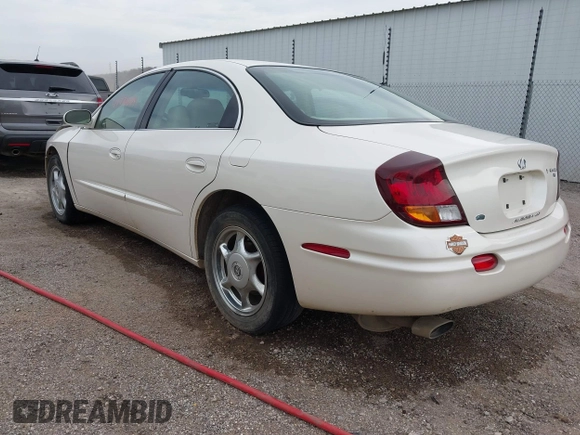 2002 Oldsmobile Aurora with VIN 1G3GS64C124127044, listed as a IAAI auction lot 41770179 with 119,841 mi miles and . Bid and sale history available at DreamBid. Image 3.
