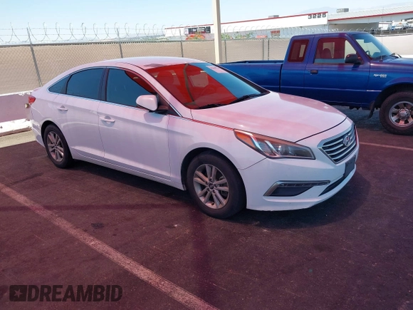 2015 Hyundai Sonata SE z VIN 5NPE24AF1FH185293, wystawiony jako IAAI lot #42465714 z przebiegiem 204 099 mil mil oraz . Historia ofert i sprzedaży dostępna na DreamBid. Obrazek 1.