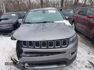 2019 Jeep Compass Limited with VIN 3C4NJCCB0KT819355, listed as a IAAI auction lot 41304561 with 69,892 mi miles. Bid and sale history available at carsss.com. Image 12.