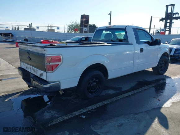 2014 Ford F-150 XL with VIN 1FTMF1CMXEKF54968, listed as a IAAI auction lot 41619530 with 1 mi miles. Bid and sale history available at carsss.com. Image 4.