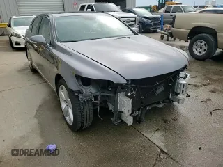 2012 Lexus LS 460 z VIN JTHBL5EF3C5108290, wystawiony jako Copart lot #55386425 z przebiegiem Nie podano mil oraz Szkody całkowita. Historia ofert i sprzedaży dostępna na DreamBid. Obrazek 14.