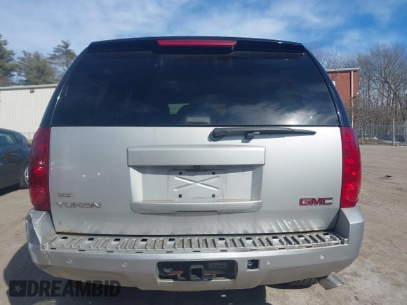 2011 GMC Yukon SLT with VIN 1GKS2CE01BR186874, listed as a IAAI auction lot 41762705 with 249,283 mi miles. Bid and sale history available at carsss.com. Image 16.