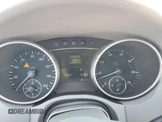 2006 Mercedes-Benz M 500 z VIN 4JGBB75E96A023923, wystawiony jako Copart lot #52966925 z przebiegiem 129 575 mil mil oraz Szkoda całkowita • Salvage title. Historia ofert i sprzedaży dostępna na DreamBid. Obrazek 9.