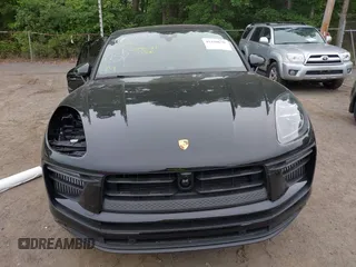 2023 Porsche Macan S с VIN WP1AG2A53PLB35745, выставлен на аукционе IAAI как лот 42350670 с пробегом 17 221 миль миль и . История ставок и продаж доступна на DreamBid. Изображение 12.