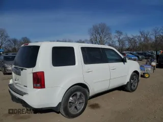 2015 Honda Pilot EX-L with VIN 5FNYF4H50FB020624, listed as a Copart auction lot 43963285 with 175,581 mi miles and Salvage Title. Bid and sale history available at carsss.com. Image 3.