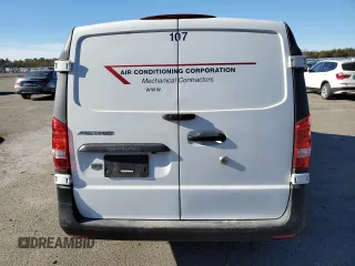 2019 Mercedes-Benz Metris Cargo z VIN WD3PG2EA1K3539438, wystawiony jako Copart lot #86513684 z przebiegiem 66 429 mil mil oraz Szkody całkowita. Historia ofert i sprzedaży dostępna na DreamBid. Obrazek 6.