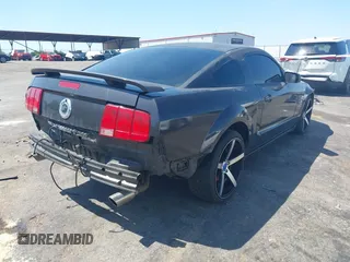2007 Ford Mustang GT Deluxe with VIN 1ZVFT82H575237242, listed as a IAAI auction lot 42011930 with 223,858 mi miles. Bid and sale history available at carsss.com. Image 4.