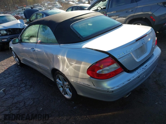 2006 Mercedes-Benz CLK 3.5L with VIN WDBTK56G86T056279, listed as a IAAI auction lot 41146020 with 172,221 mi miles. Bid and sale history available at carsss.com. Image 3.