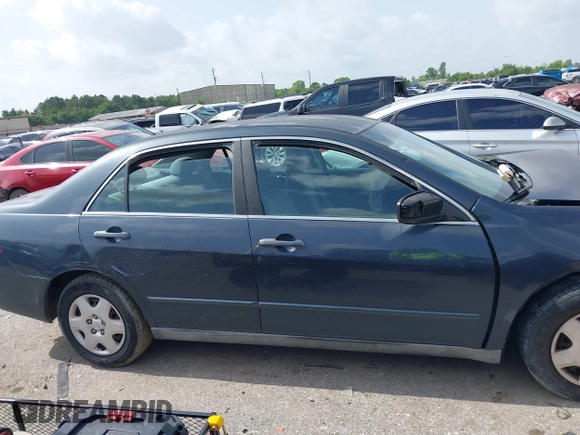 2007 Honda Accord LX with VIN 3HGCM56417G710802, listed as a IAAI auction lot 42624322 with 171,470 mi miles and . Bid and sale history available at DreamBid. Image 14.