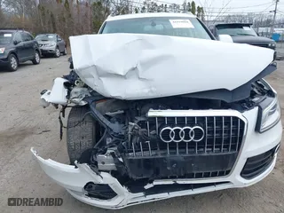 2015 Audi Q5 Premium with VIN WA1CFAFP6FA018604, listed as a IAAI auction lot 41919068 with 119,370 mi miles. Bid and sale history available at carsss.com. Image 6.
