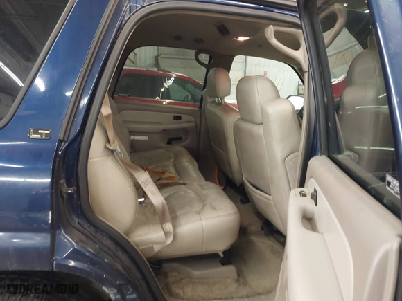 2001 Chevrolet Tahoe LS with VIN 1GNEK13TX1R108982, listed as a IAAI auction lot 41622297 with 202,013 mi miles. Bid and sale history available at carsss.com. Image 8.