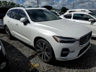 2023 Volvo XC60 Ultimate Bright Theme with VIN YV4L12DF3P1339678, listed as a Copart auction lot 73740494 with 0 mi miles and Non Repairable. Bid and sale history available at carsss.com. Image 4.