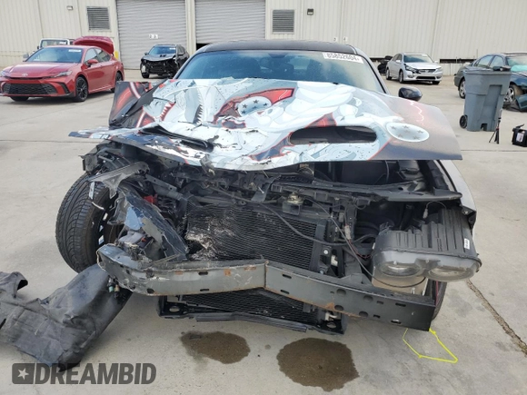 2010 Dodge Challenger SRT-8 with VIN 2B3CJ7DW2AH161272, listed as a Copart auction lot 85852604 with 133,635 mi miles and Salvage title. Bid and sale history available at DreamBid. Image 5.