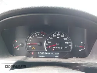 2008 Cadillac DTS 1SA z VIN 1G6KD57Y98U102801, wystawiony jako IAAI lot #42204185 z przebiegiem 152 990 mil mil oraz . Historia ofert i sprzedaży dostępna na DreamBid. Obrazek 7.