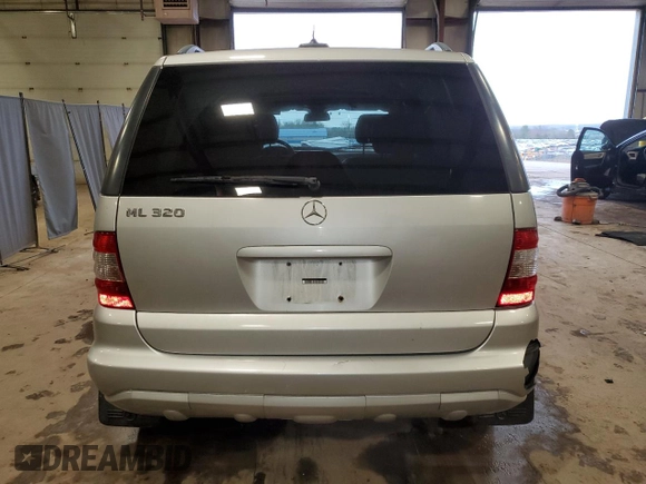 2002 Mercedes-Benz M 320/430/500 z VIN 4JGAB54E22A309625, wystawiony jako Copart lot #51300405 z przebiegiem 90 227 mil mil oraz Szkoda całkowita • Salvage title. Historia ofert i sprzedaży dostępna na DreamBid. Obrazek 6.