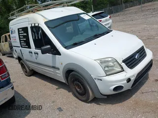 2011 Ford Transit Connect XLT z VIN NM0LS6BN6BT057093, wystawiony jako IAAI lot #42483803 z przebiegiem 280 762 mil mil oraz . Historia ofert i sprzedaży dostępna na DreamBid. Obrazek 1.