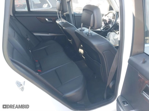 2015 Mercedes-Benz GLK-Class GLK 350 with VIN WDCGG8JB6FG348243, listed as a IAAI auction lot 41658114 with 81,077 mi miles. Bid and sale history available at carsss.com. Image 8.