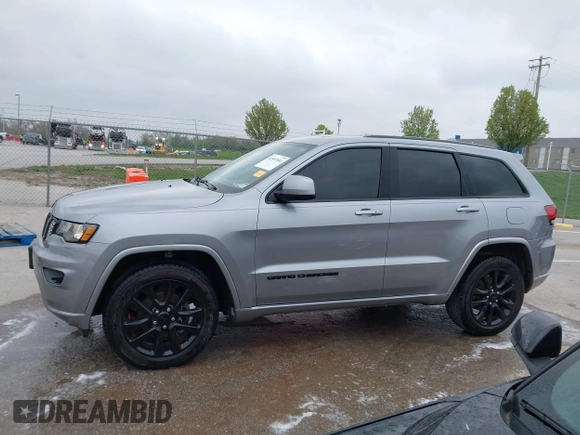 2019 Jeep Grand Cherokee Upland with VIN 1C4RJFAG9KC854800, listed as a IAAI auction lot 41997681 with 64,210 mi miles and . Bid and sale history available at DreamBid. Image 14.