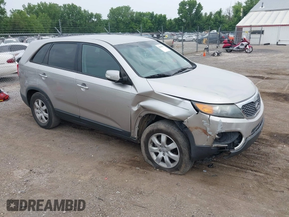 2013 Kia Sorento LX с VIN 5XYKT3A16DG419494, выставлен на аукционе IAAI как лот 42501875 с пробегом 152 100 миль миль и . История ставок и продаж доступна на DreamBid. Изображение 1.