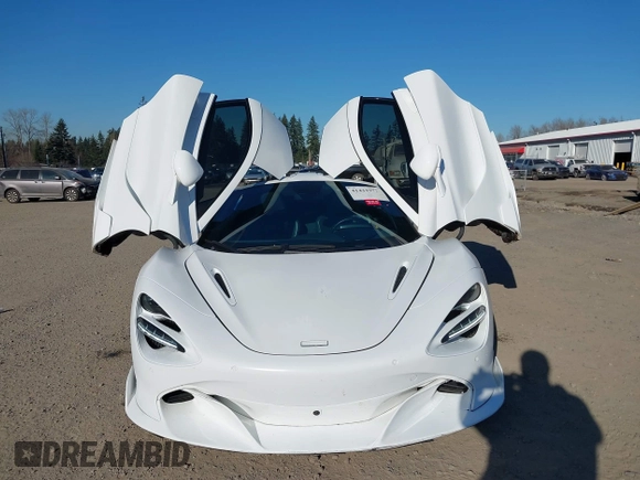 2018 McLaren 720S z VIN SBM14DCA1JW000891, wystawiony jako IAAI lot #41431972 z przebiegiem 23 724 mil mil oraz . Historia ofert i sprzedaży dostępna na DreamBid. Obrazek 17.