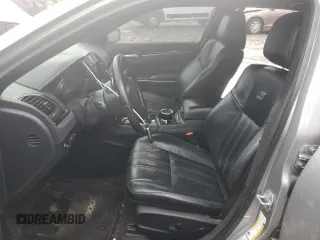 2017 Chrysler 300 S with VIN 2C3CCABG5HH560144, listed as a Copart auction lot 42423455 with 98,462 mi miles and Salvage Title. Bid and sale history available at DreamBid. Image 7.