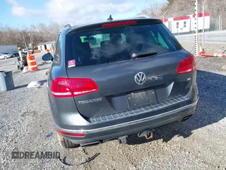 2016 Volkswagen Touareg Sport with VIN WVGEF9BP2GD005315, listed as a IAAI auction lot 41588590 with 134,709 mi miles and . Bid and sale history available at DreamBid. Image 16.