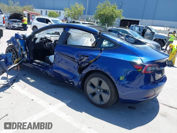 2023 Tesla Model 3 z VIN 5YJ3E1EA2PF506429, wystawiony jako IAAI lot #42320628 z przebiegiem Nie podano mil oraz . Historia ofert i sprzedaży dostępna na DreamBid. Obrazek 3.