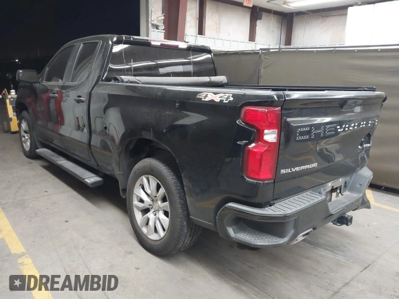 2020 Chevrolet Silverado 1500 Custom with VIN 1GCRWBEF0LZ247758, listed as a IAAI auction lot 40836607 with 83,727 mi miles. Bid and sale history available at carsss.com. Image 3.