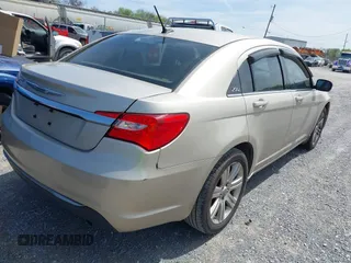 2013 Chrysler 200 Touring with VIN 1C3CCBBB9DN632877, listed as a IAAI auction lot 41935934 with 156,677 mi miles. Bid and sale history available at carsss.com. Image 4.
