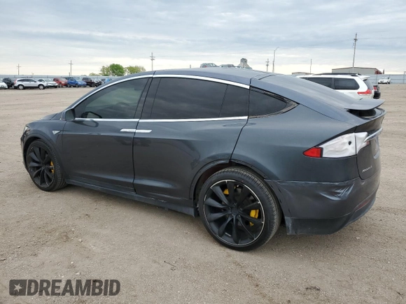 2016 Tesla Model X 70D z VIN 5YJXCAE29GF006512, wystawiony jako Copart lot #57517885 z przebiegiem Nie podano mil oraz Szkoda całkowita • Salvage title. Historia ofert i sprzedaży dostępna na DreamBid. Obrazek 2.