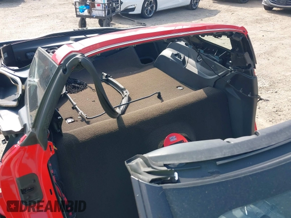 2015 Chevrolet Corvette Z06 2LZ z VIN 1G1YR2D69F5600121, wystawiony jako IAAI lot #42321716 z przebiegiem Nie podano mil oraz . Historia ofert i sprzedaży dostępna na DreamBid. Obrazek 8.