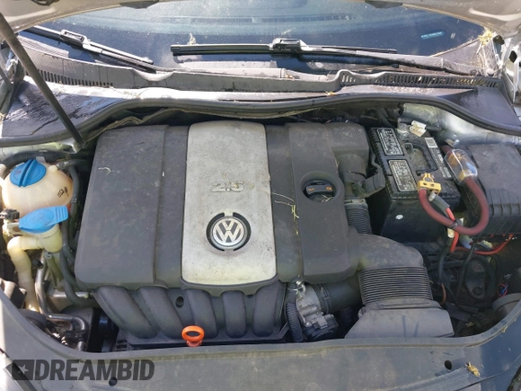 2008 Volkswagen Jetta SE z VIN 3VWRZ71K88M073886, wystawiony jako IAAI lot #42207911 z przebiegiem Nie podano mil oraz . Historia ofert i sprzedaży dostępna na DreamBid. Obrazek 10.