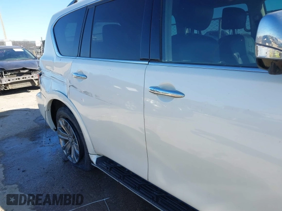 2020 Nissan Armada Platinum with VIN JN8AY2NF2L9361725, listed as a IAAI auction lot 41402106 with Not Provided miles. Bid and sale history available at carsss.com. Image 6.