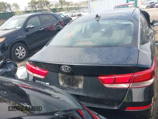 2020 Kia Optima LX z VIN 5XXGT4L31LG418136, wystawiony jako IAAI lot #42048290 z przebiegiem 62 810 mil mil oraz . Historia ofert i sprzedaży dostępna na DreamBid. Obrazek 16.