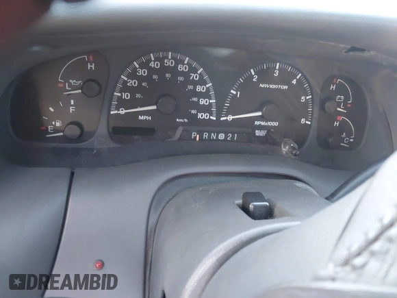 2000 Lincoln Navigator z VIN 5LMEU27A2YLJ32507, wystawiony jako IAAI lot #40752754 z przebiegiem Nie podano mil oraz . Historia ofert i sprzedaży dostępna na DreamBid. Obrazek 14.