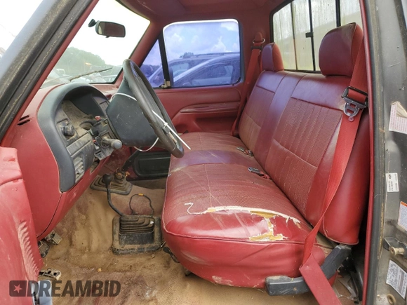 1993 Ford F-150 with VIN 1FTEF14Y3PLA33500, listed as a Copart auction lot 56246345 with 101,165 mi miles and Clean title. Bid and sale history available at DreamBid. Image 7.