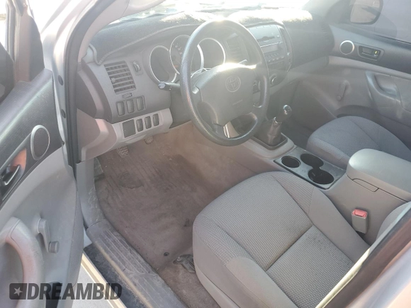 2006 Toyota Tacoma PreRunner z VIN 5TETX62NX6Z148881, wystawiony jako Copart lot #88404045 z przebiegiem 173 761 mil mil oraz Czysty tytuł • Clean title. Historia ofert i sprzedaży dostępna na DreamBid. Obrazek 8.