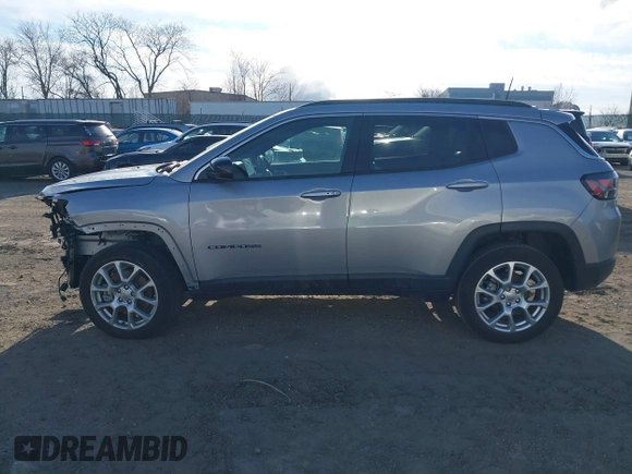 2023 Jeep Compass Latitude Lux с VIN 3C4NJDFNXPT502492, выставлен на аукционе IAAI как лот 41597253 с пробегом 18 747 миль миль и . История ставок и продаж доступна на DreamBid. Изображение 14.