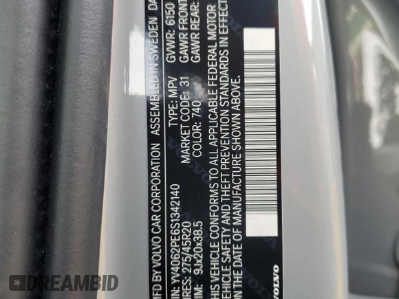2025 Volvo XC90 Plus with VIN YV4062PE6S1342140, listed as a Copart auction lot 42954285 with 4,584 mi miles and Clean Title. Bid and sale history available at DreamBid. Image 13.