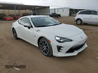 2020 Toyota 86 with VIN JF1ZNAA13L8752809, listed as a Copart auction lot 60255914 with 28,568 mi miles and Salvage Title. Bid and sale history available at carsss.com. Image 4.