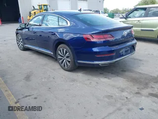 2019 Volkswagen Arteon SE с VIN WVWBR7AN3KE030990, выставлен на аукционе IAAI как лот 42130127 с пробегом 68 064 миль миль и . История ставок и продаж доступна на DreamBid. Изображение 3.