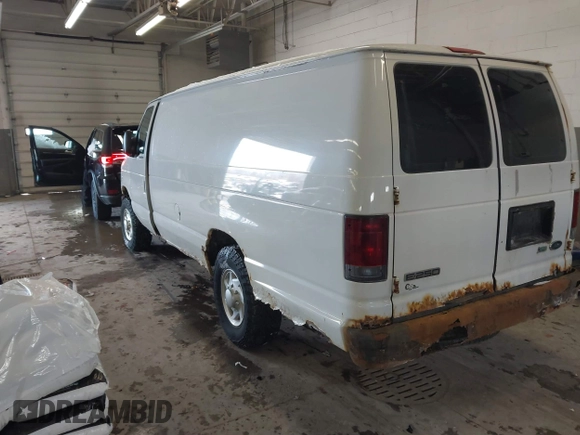 2010 Ford Econoline Cargo Commercial with VIN 1FTNS2EW4ADA15359, listed as a IAAI auction lot 41450356 with 187,685 mi miles and . Bid and sale history available at carsss.com. Image 3.