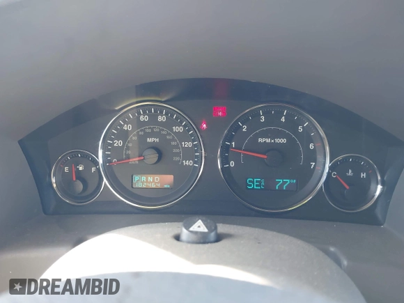 2006 Jeep Commander z VIN 1J8HG48N26C104740, wystawiony jako IAAI lot #42813918 z przebiegiem 182 464 mil mil oraz . Historia ofert i sprzedaży dostępna na DreamBid. Obrazek 7.